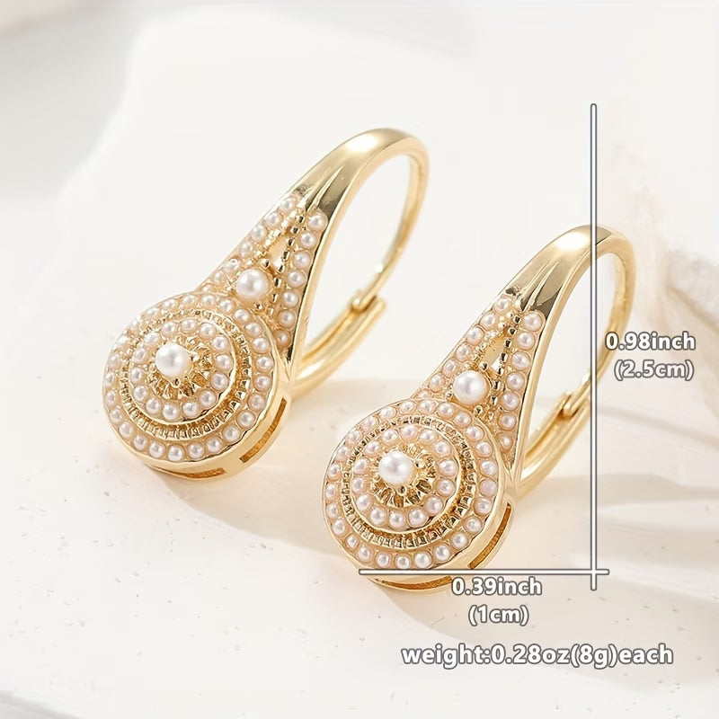 Elegant earrings with pearls