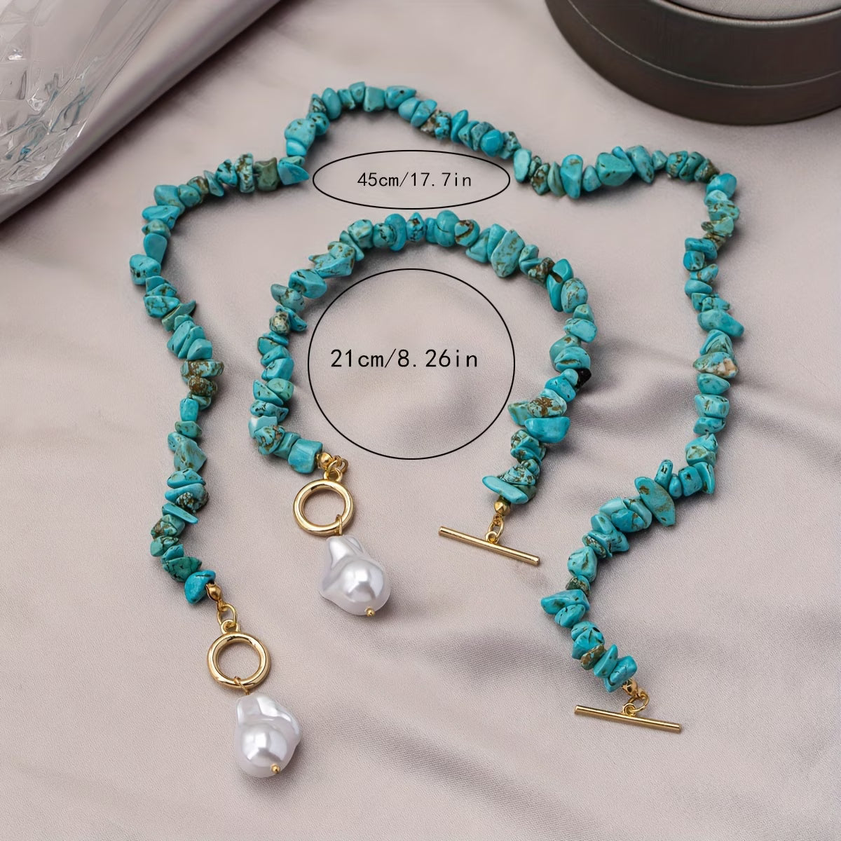 Set of necklace and bracelet with turquoise and pearl
