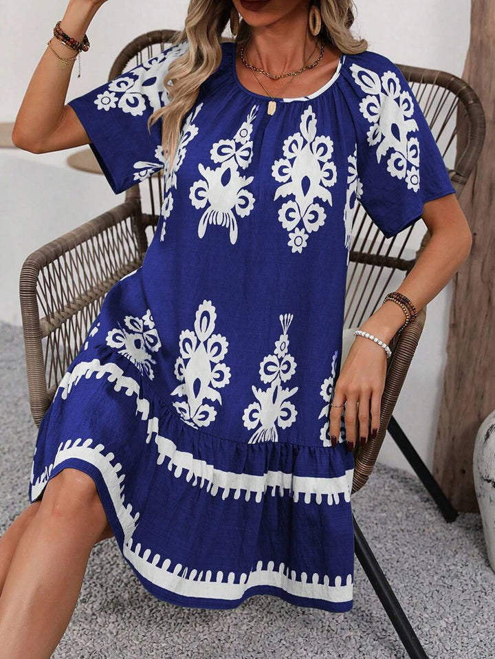 Kelly |  Round Neck Short Sleeve Knee Length Dress