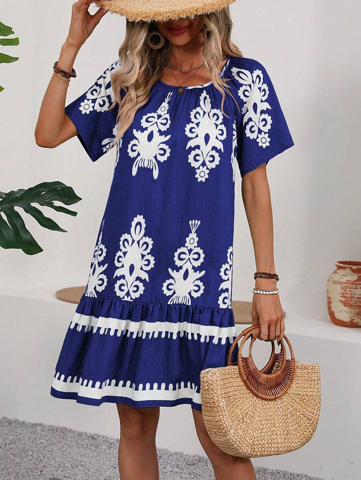Kelly |  Round Neck Short Sleeve Knee Length Dress