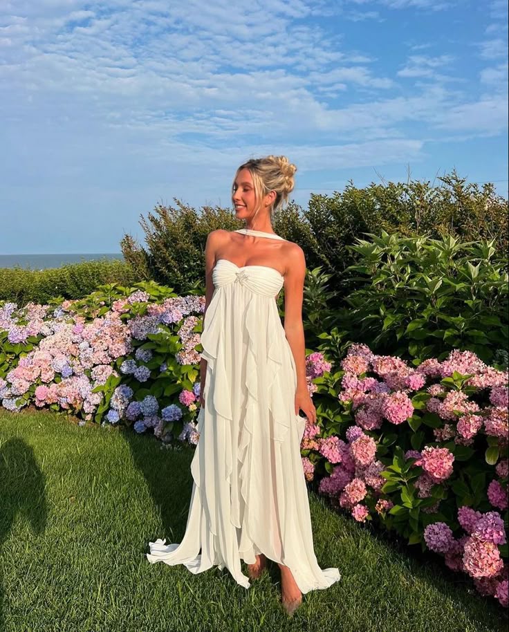 Ellowen | Dreamy Layered Gown