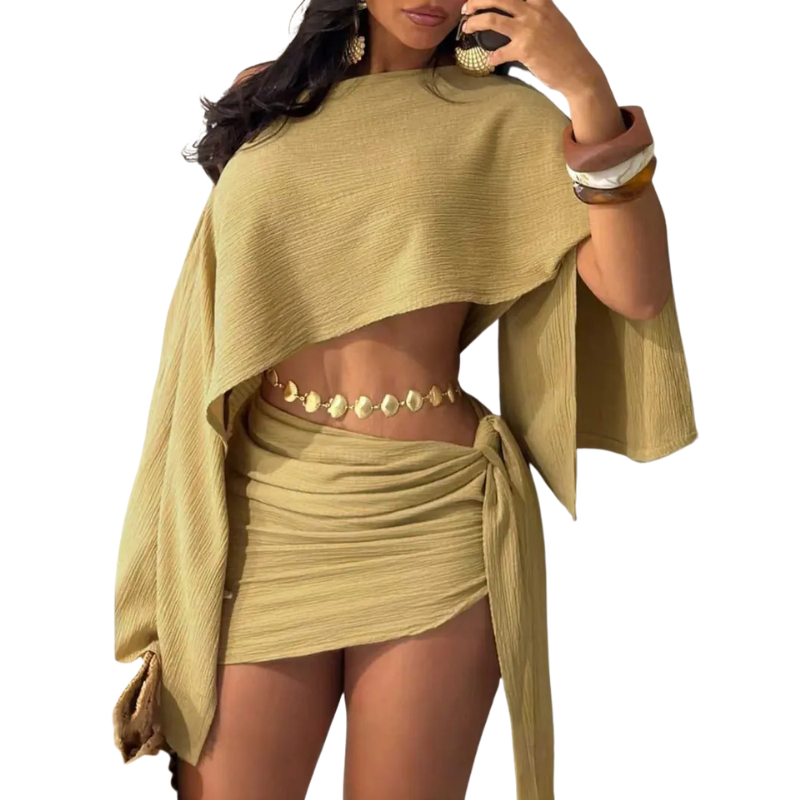 GREATHELT - Sophisticated Holiday Top and Fitted