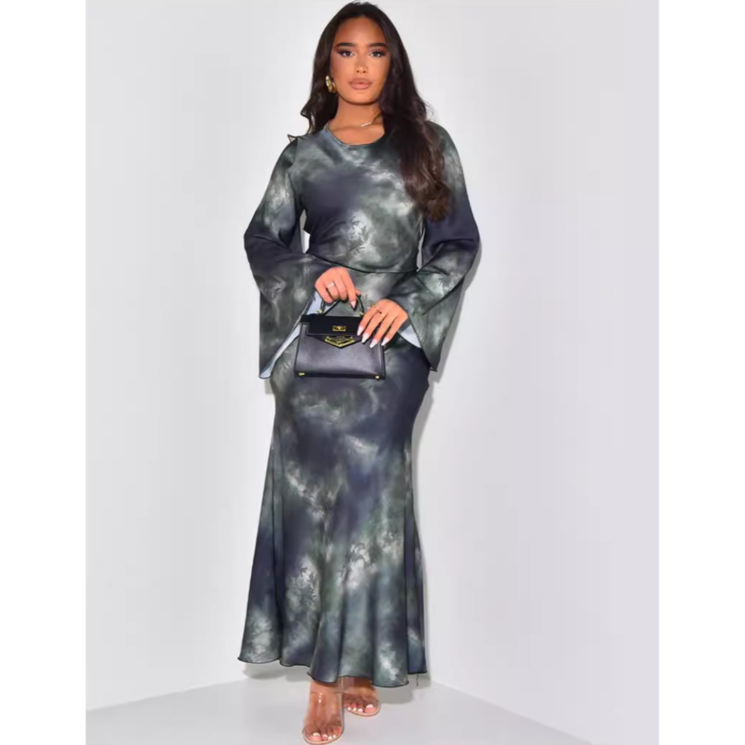 ARIANAT - Satin Fitted with Tie Back