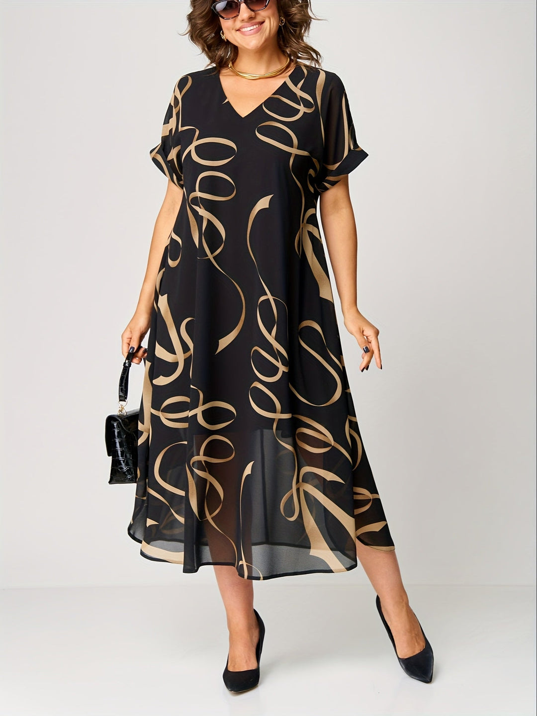 Hylma | Golden Leaf Print Short Sleeved Maxi Dress