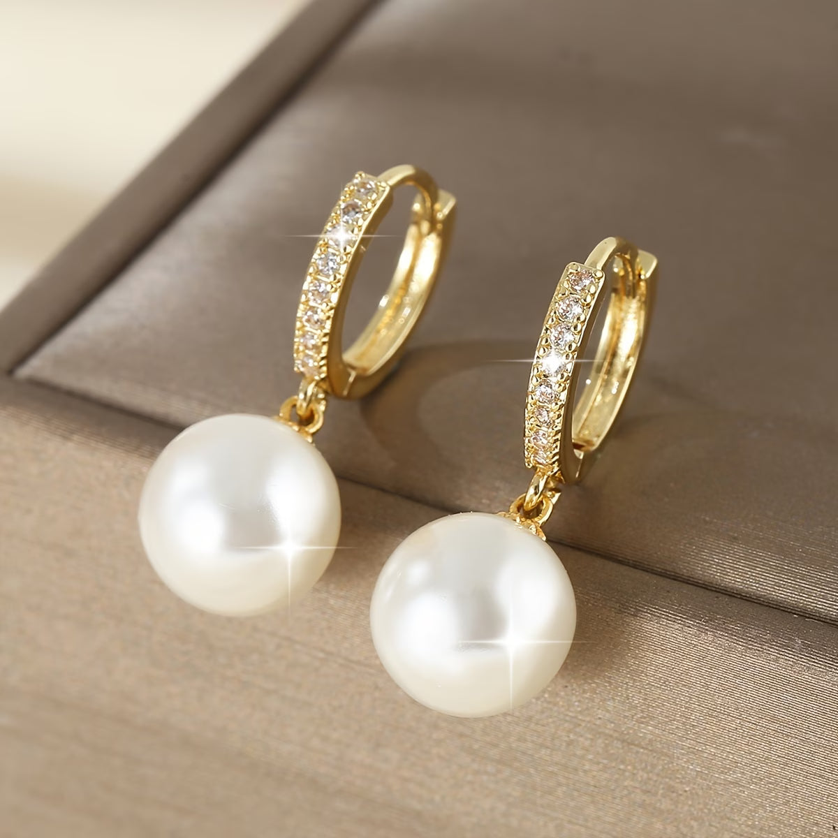 Modern Drop-Shaped Pearl Earrings