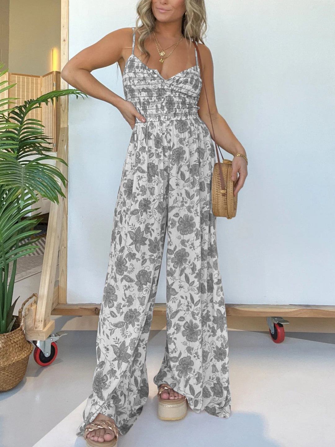 Vivian | Elegant Floral Jumpsuit – Light, Flattering &amp; Effortlessly Stylish