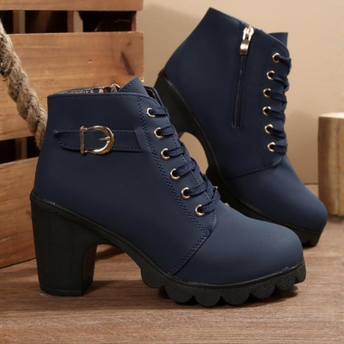 KATNIT - Chic Lace-Up Metal Buckle Chunky