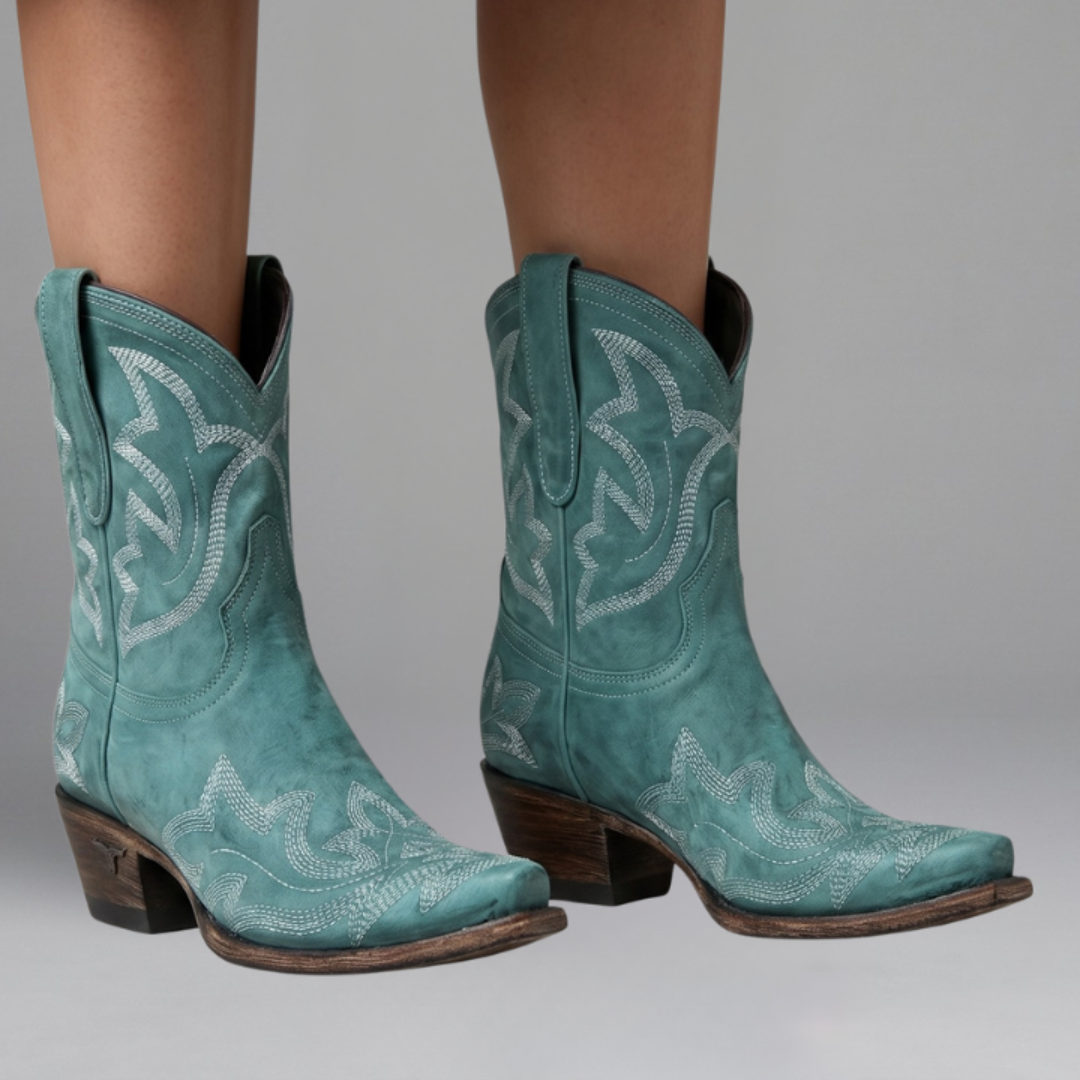 Olivia | Boots with Embroidered Detailing