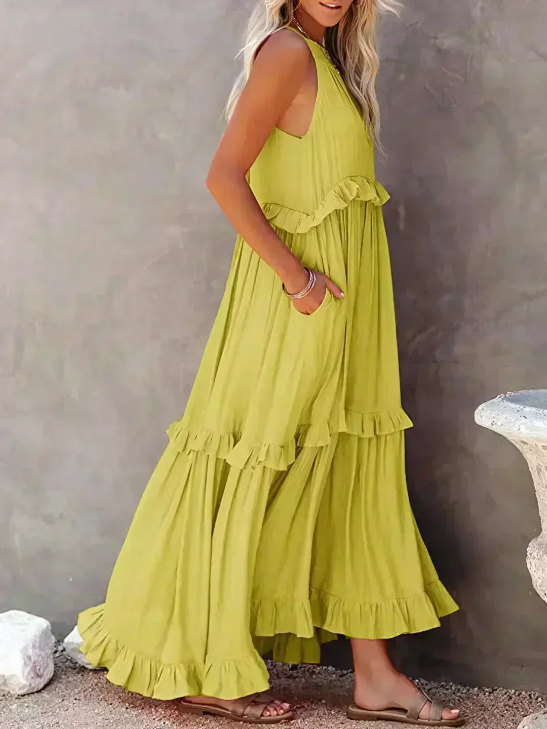 Diana Elegant Sleeveless Dress