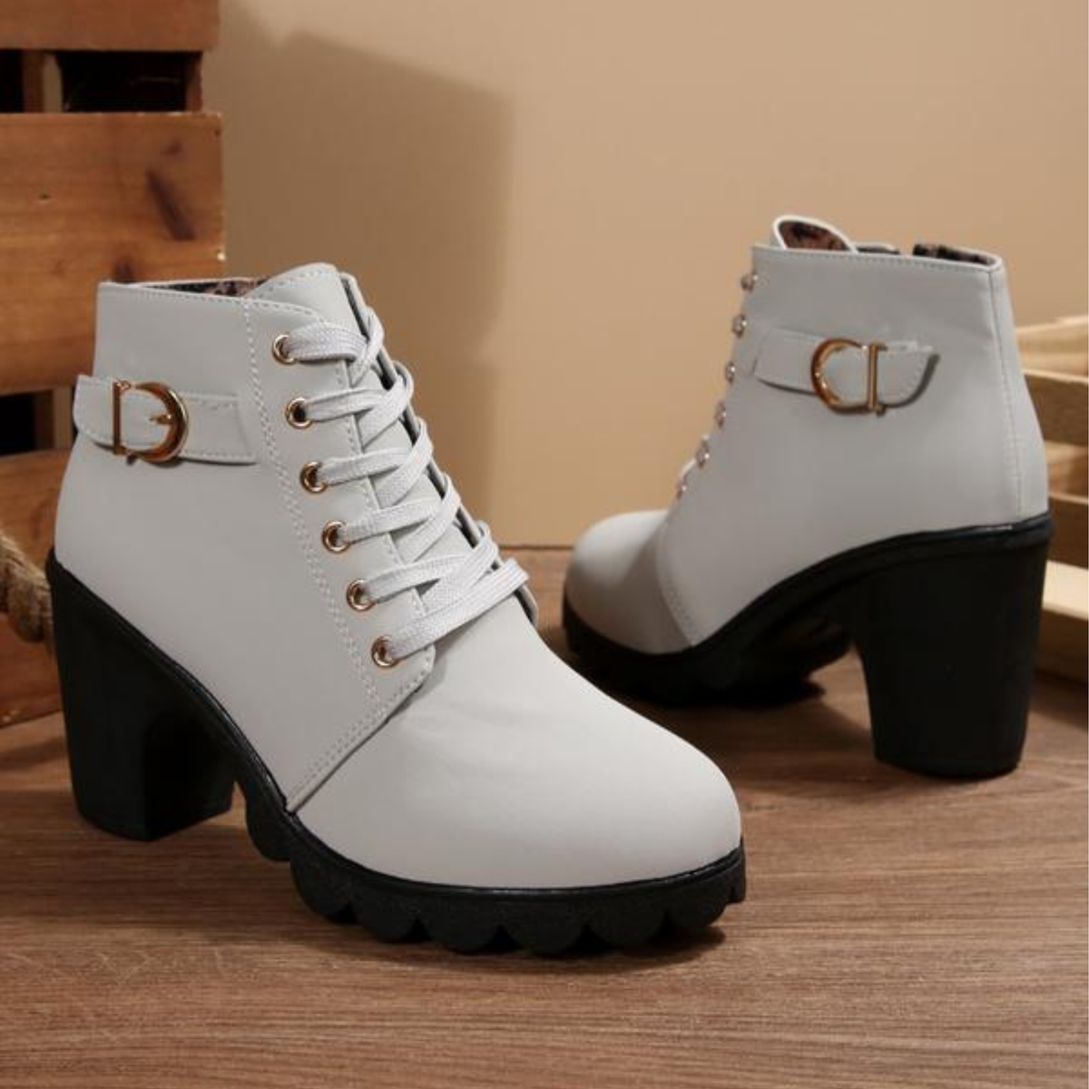 KATNIT - Chic Lace-Up Metal Buckle Chunky