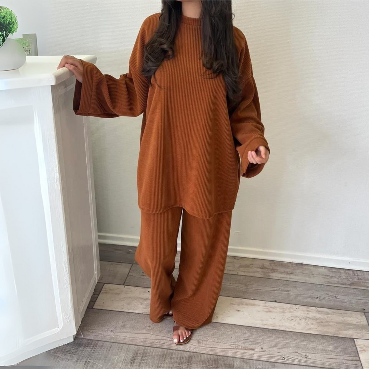 UNIT - Loose Top and Wide Leg