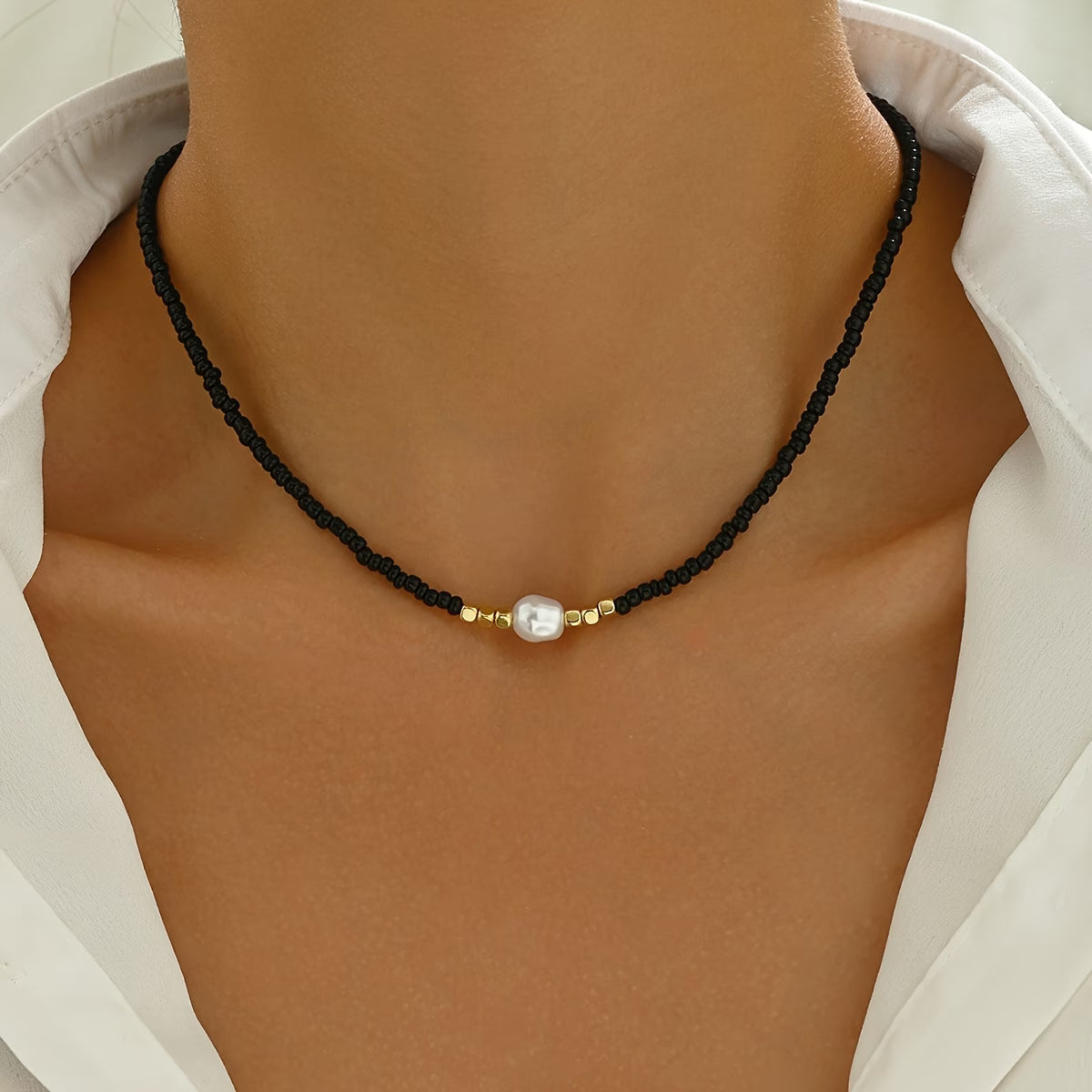 Minimalist Pearl Necklace