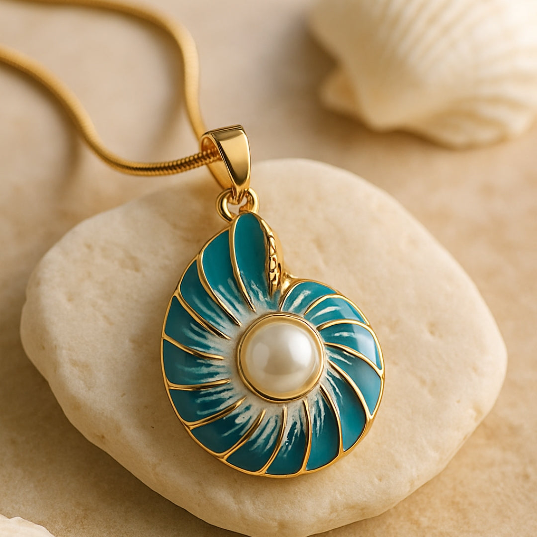Necklace with shell pearl pendant