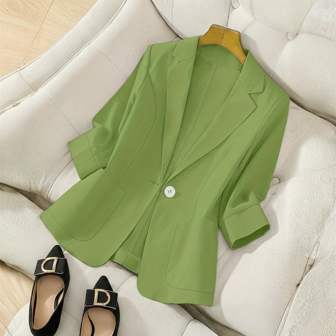 WYNDHAM™ – Tailored One-Button Fitted Blazer