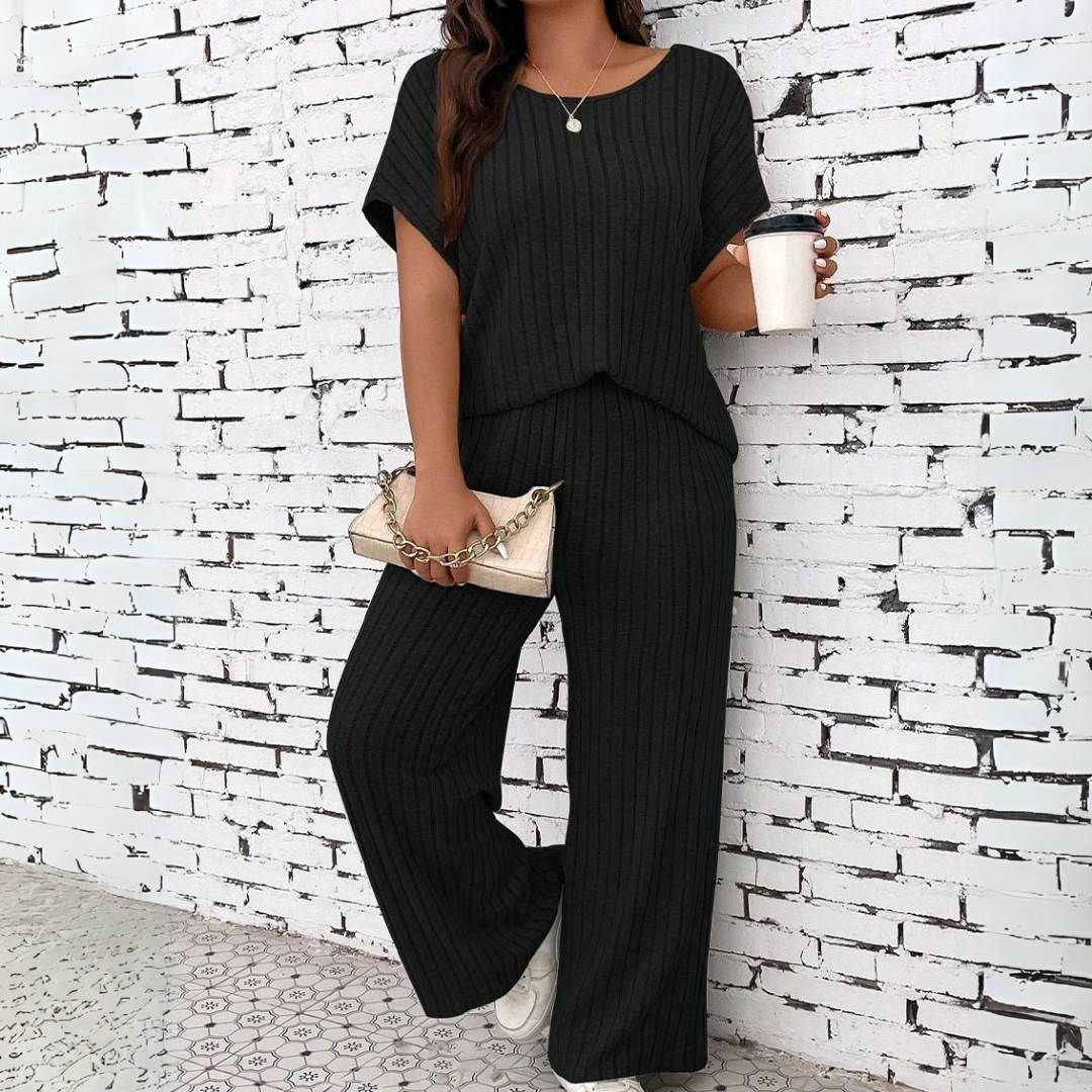 WAUNAT - Plus Size Short Sleeve Top