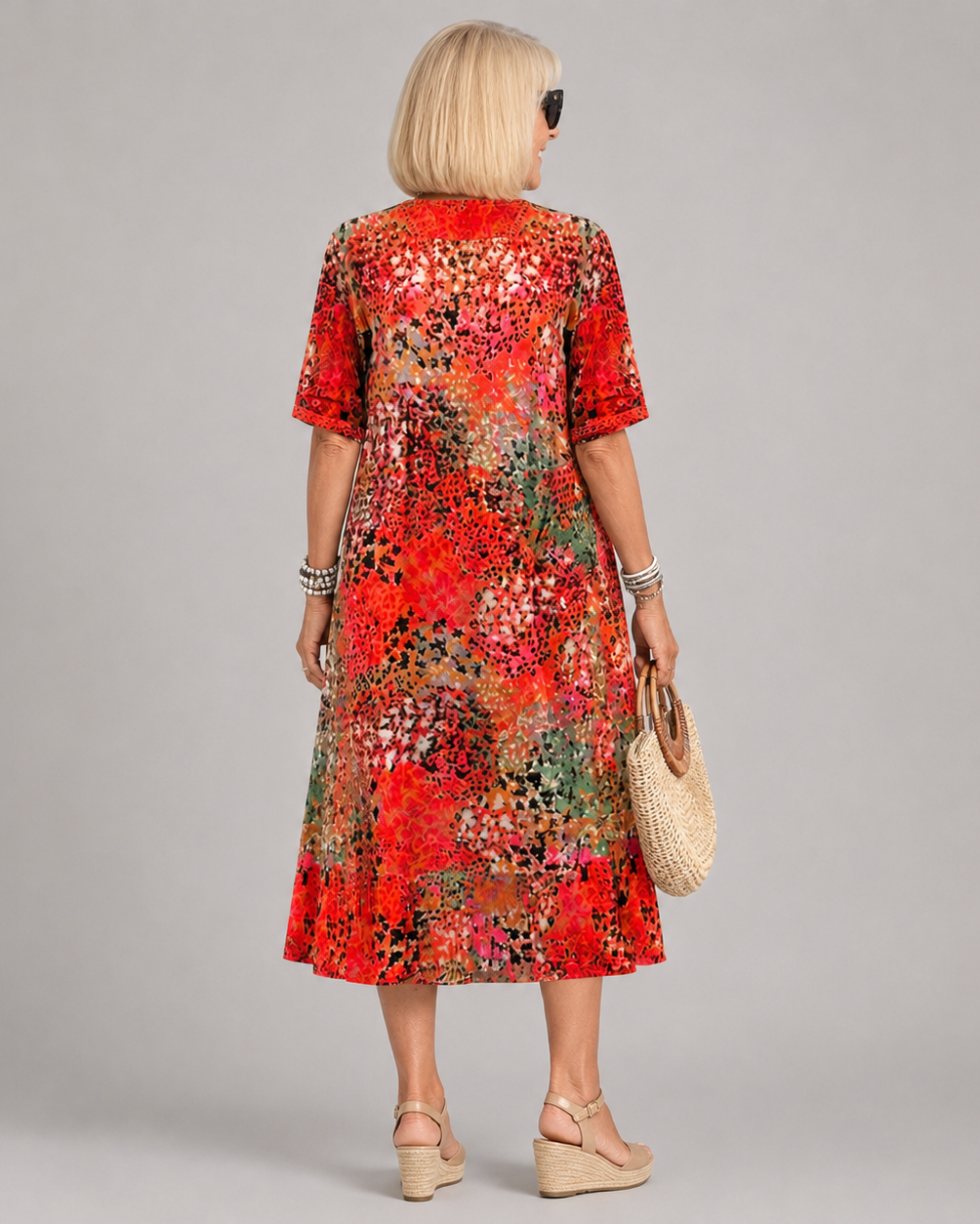 Noosa | Flowy V-Neck Printed Midi Dress