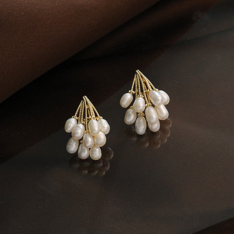 Pearl earrings with raindrop effect
