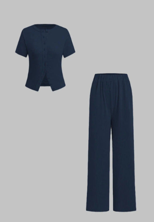 MIRANDAT - Button Front Top and Wide