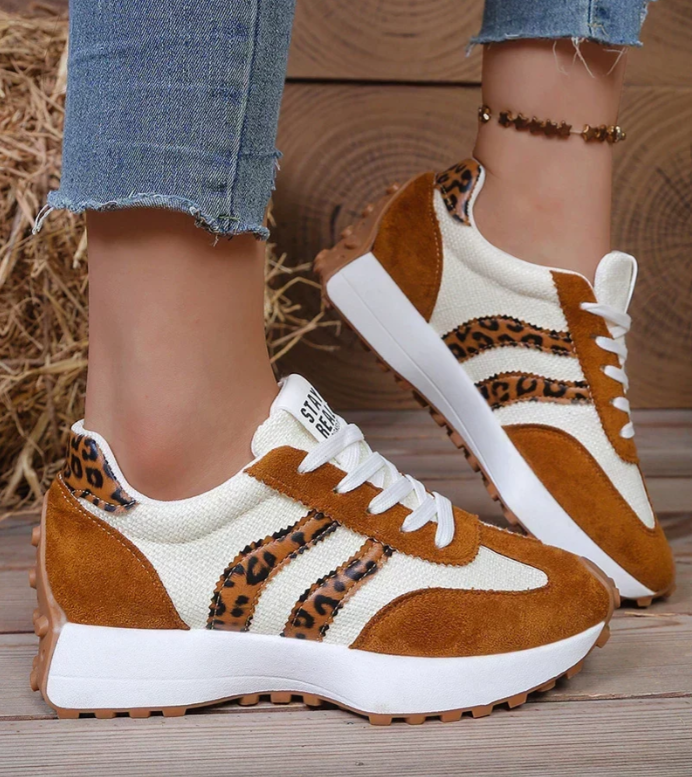 Simone Everyday Comfort Sneakers