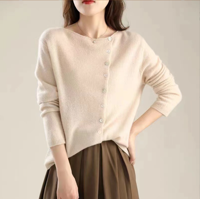 MOLLYT - Button Front Cable Knit Sweater