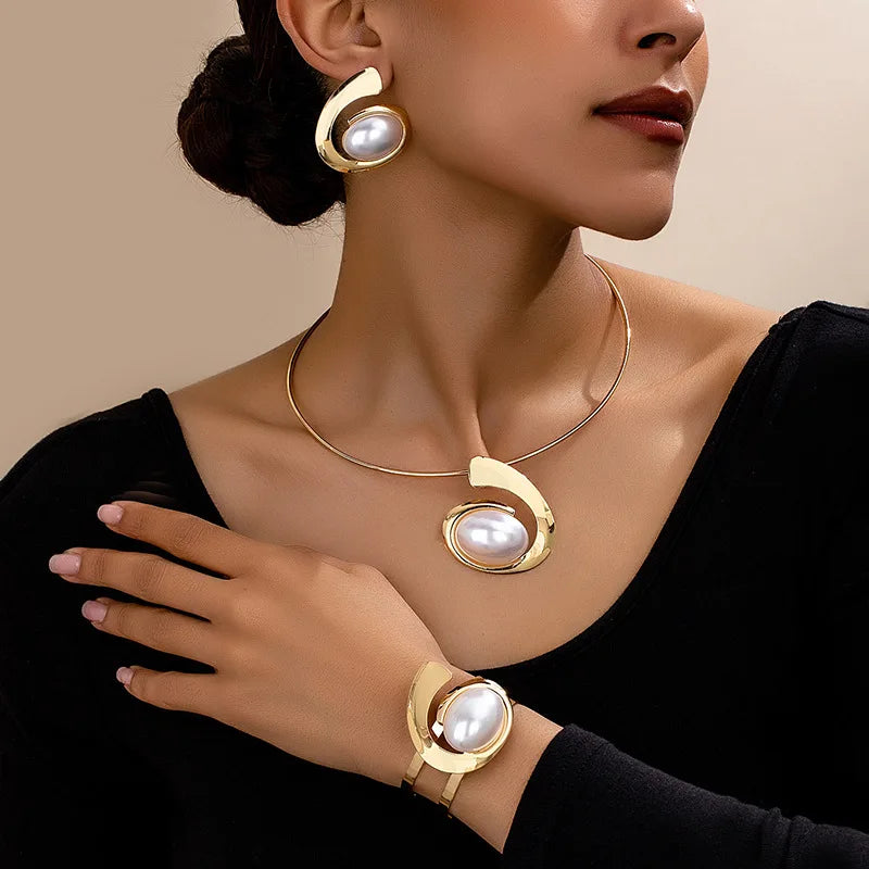 Elegant and Timeless Jewelry Set