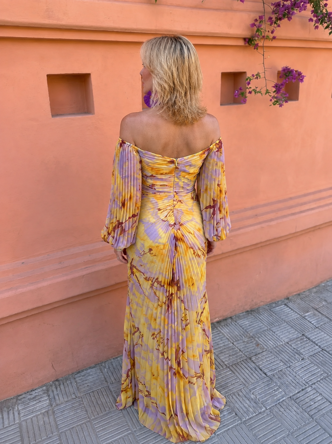 GRETA | LONG FLORAL DRESS WITH A DEEP NECKLINE