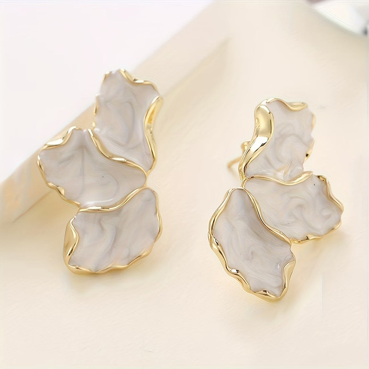 Pearl Earrings in Petal Shape