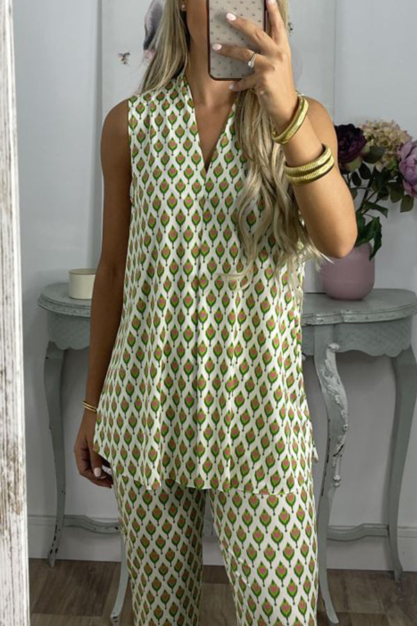 v-neck sleeveless top bootcut pants suit