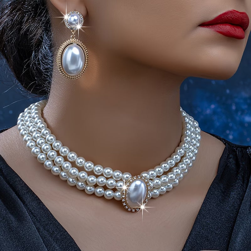 Jewellery set with classic pearls