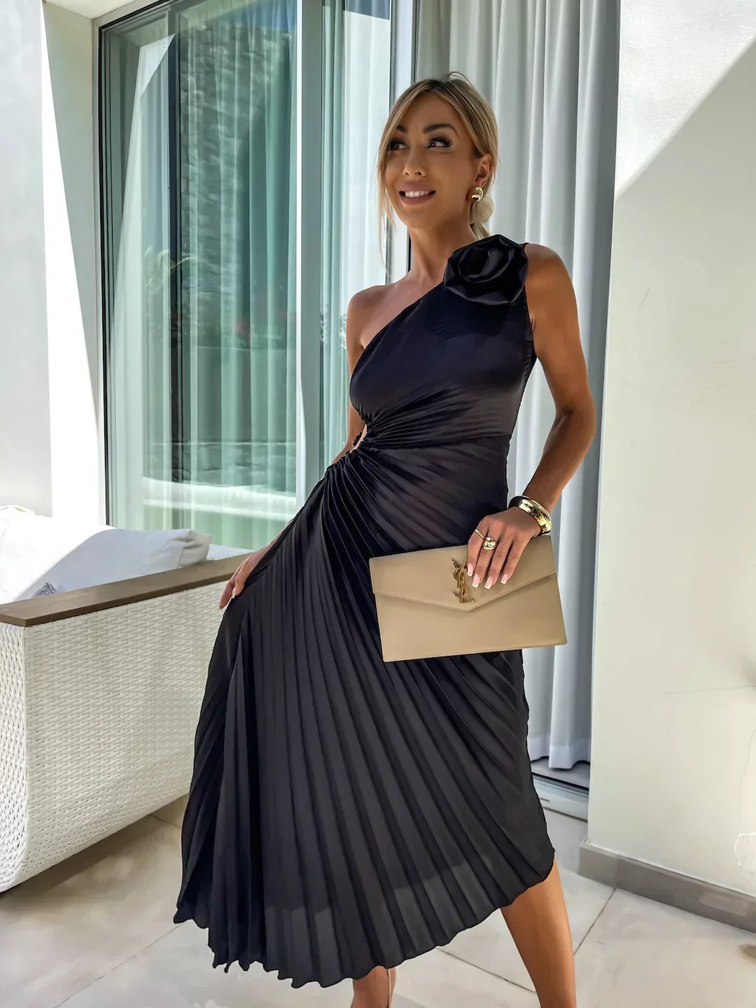 Ophelia | Chic Pleated Dress