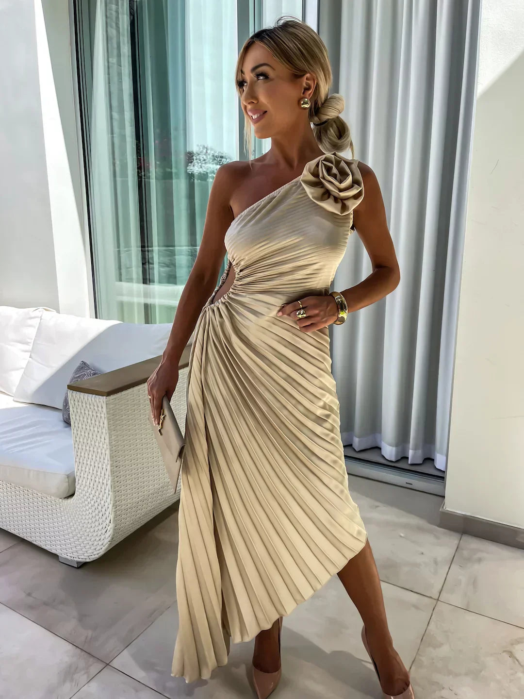 Ophelia | Chic Pleated Dress