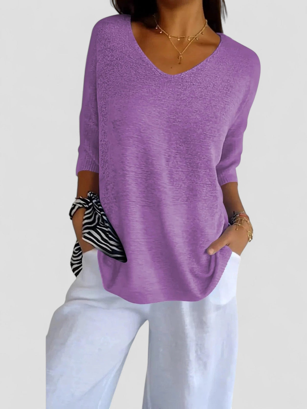 Aurea - VNeck Knit Top