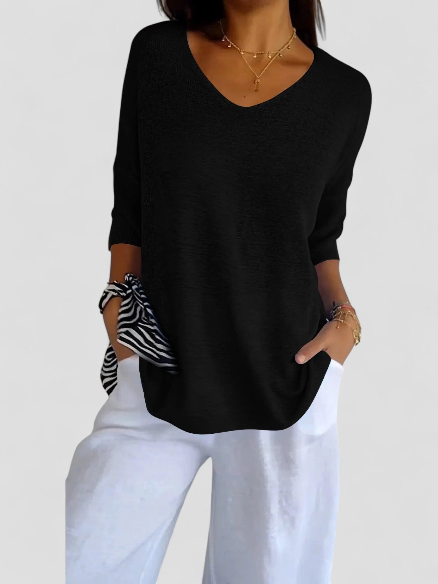 Aurea - VNeck Knit Top