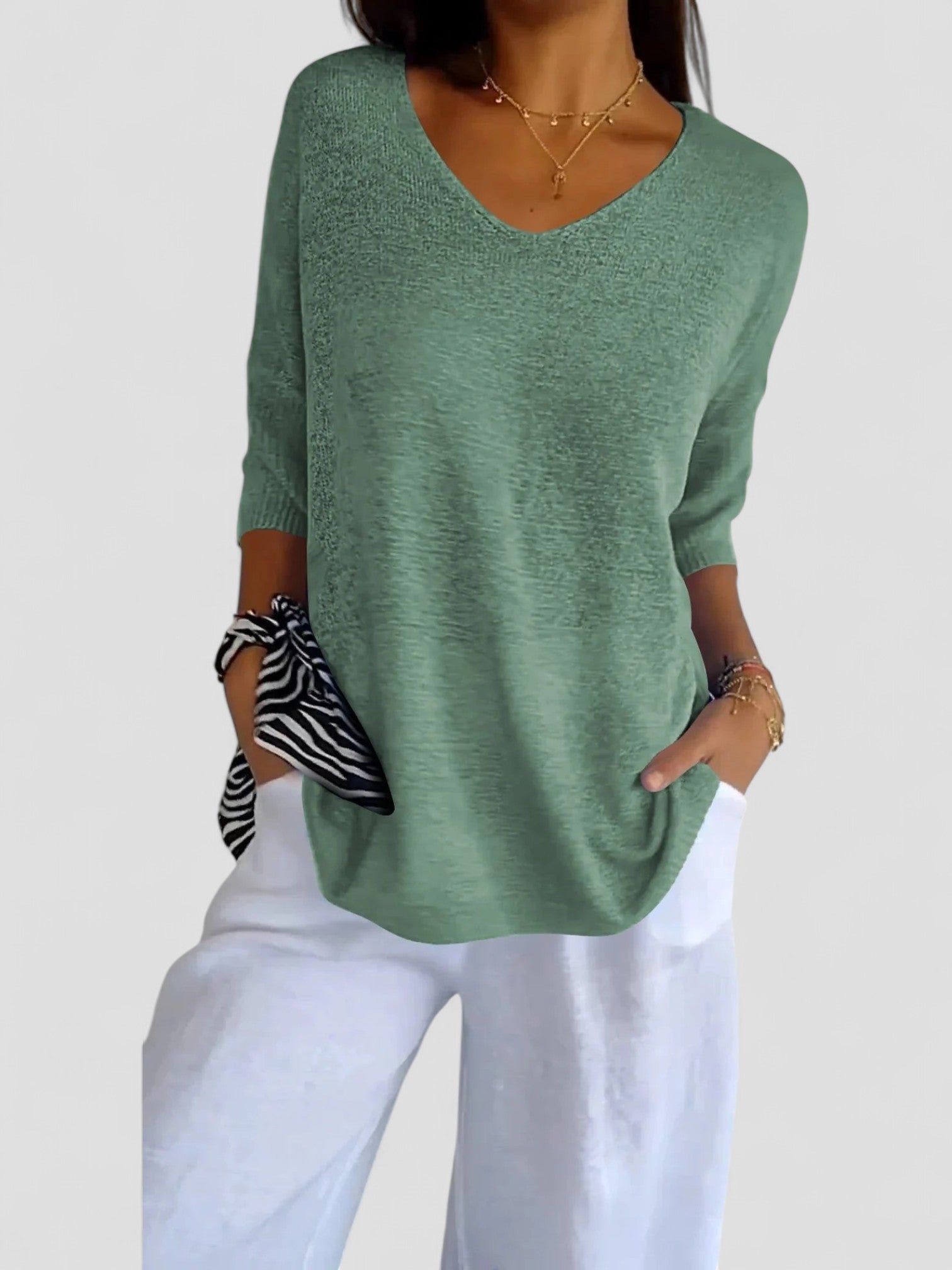 Aurea - VNeck Knit Top