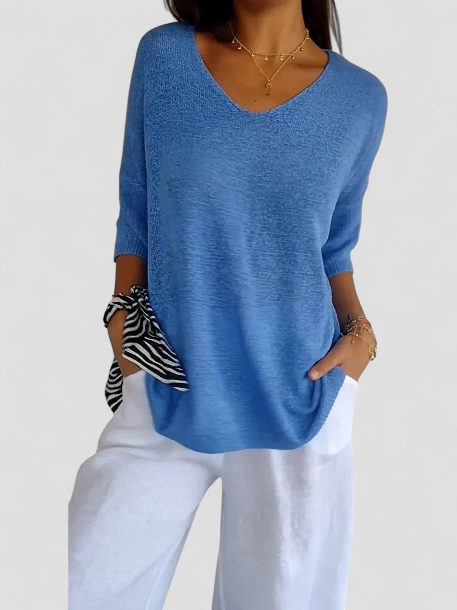 Aurea - VNeck Knit Top