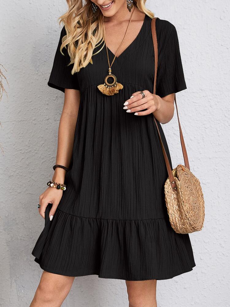 Emily – Elegant Tummy-Covering Dress
